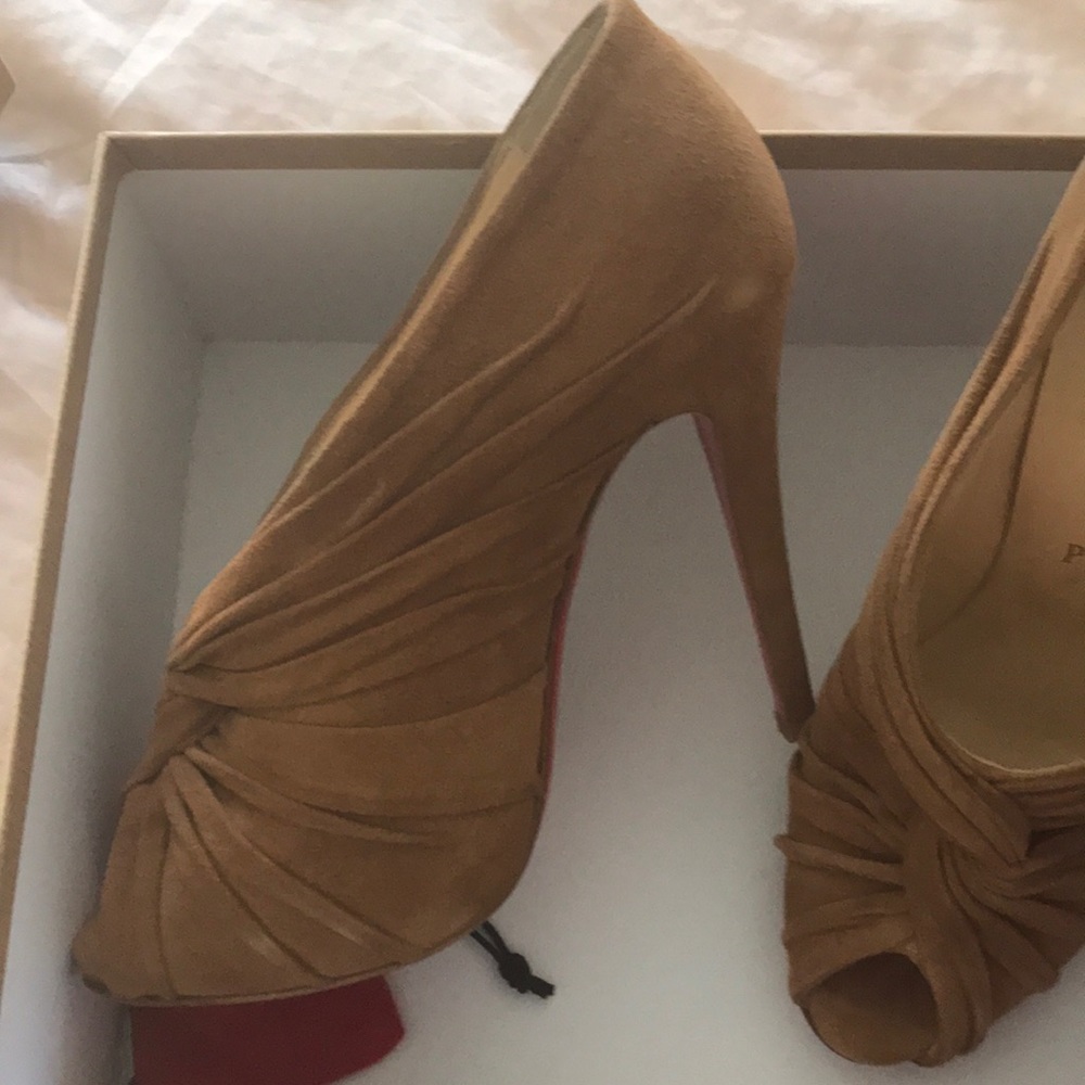 Christian Louboutin shoes size 36.5 - Picture 2 of 4